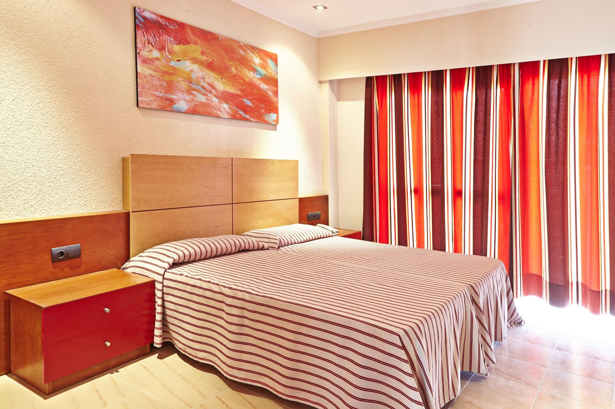 Mll Caribbean Bay Hotell El Arenal  Exteriör bild