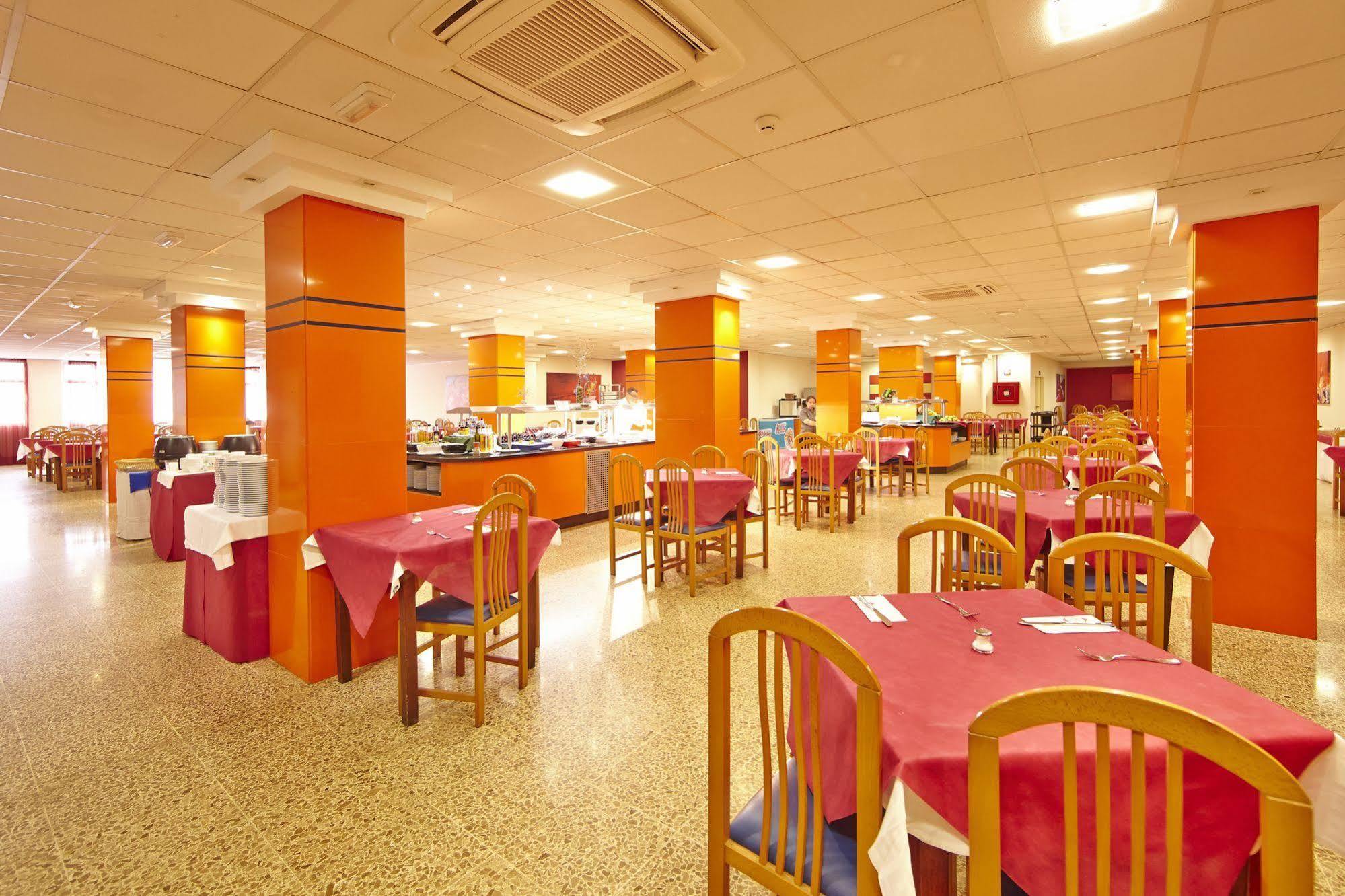 Mll Caribbean Bay Hotell El Arenal  Exteriör bild