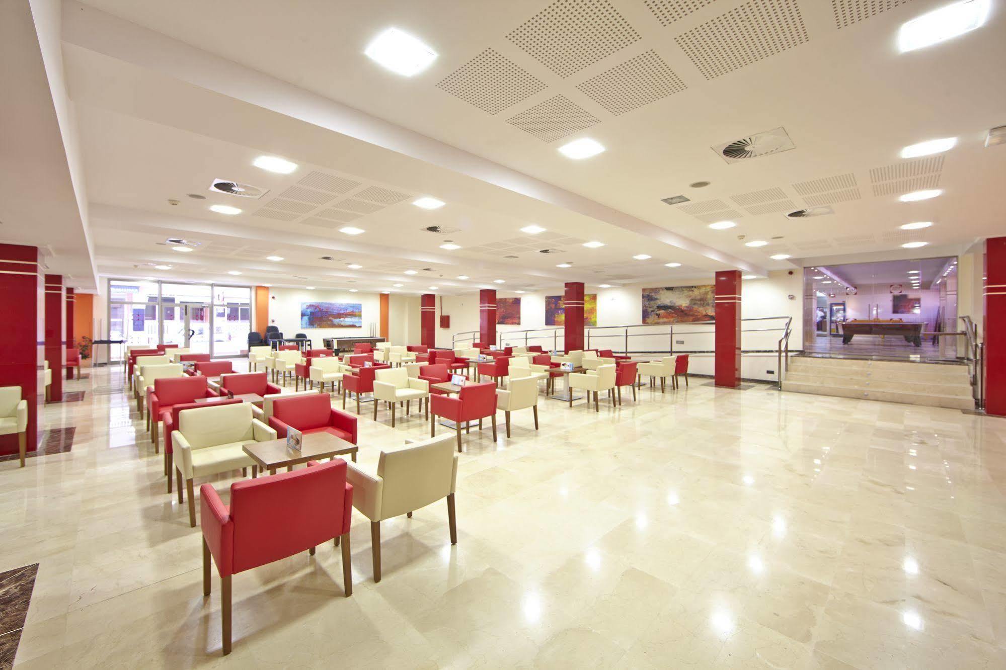 Mll Caribbean Bay Hotell El Arenal  Exteriör bild
