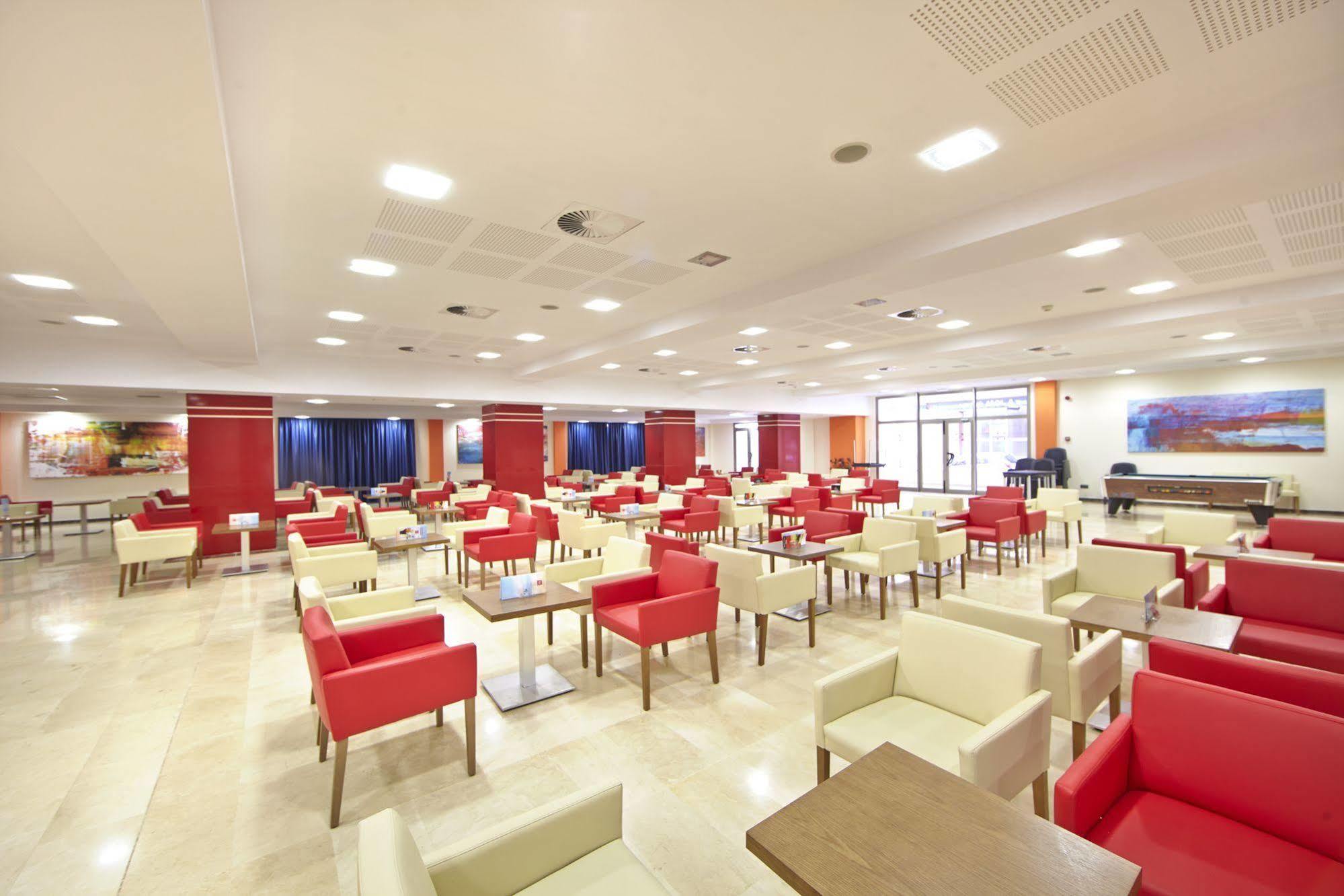 Mll Caribbean Bay Hotell El Arenal  Exteriör bild